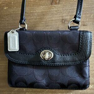 Coach Mini Legacy  Canvas Sig C Black Canvas Logo Crossbody Wallet classic
